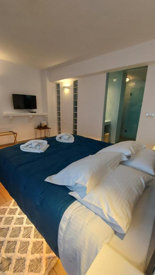 Ambience Suites Фіра Екстер'єр фото